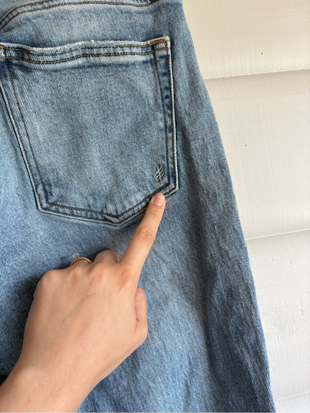 Silver Jeans Co. 90’s Boyfriend Jeans Light Wash W27 L27 - Picture 8 of 9